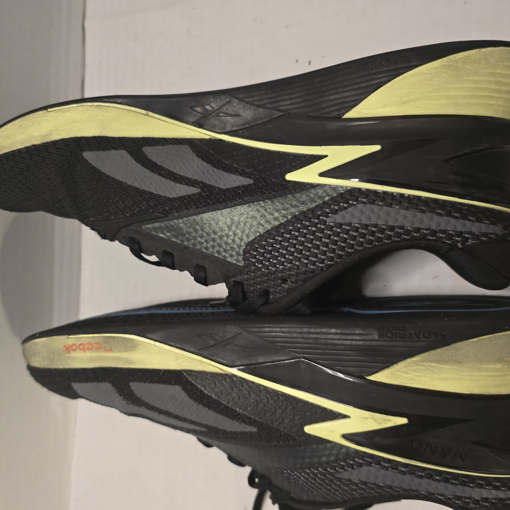 Reebok Men's Black and Yellow‎ Athletic Shoes